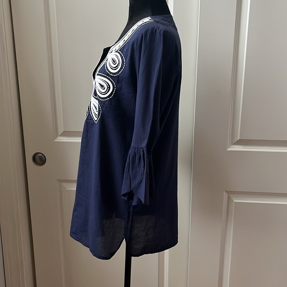 Lilly Pulitzer Size S Navy Blue and White Shirt - Picture 2 of 10
